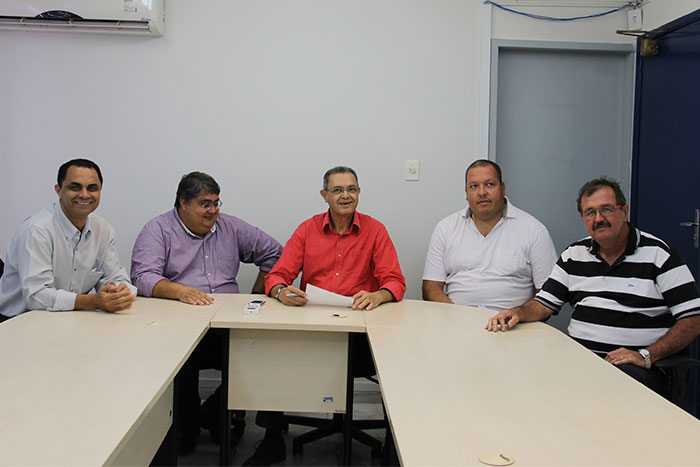 Proinveste: Cohidro vai recuperar canais do perímetro de Canindé