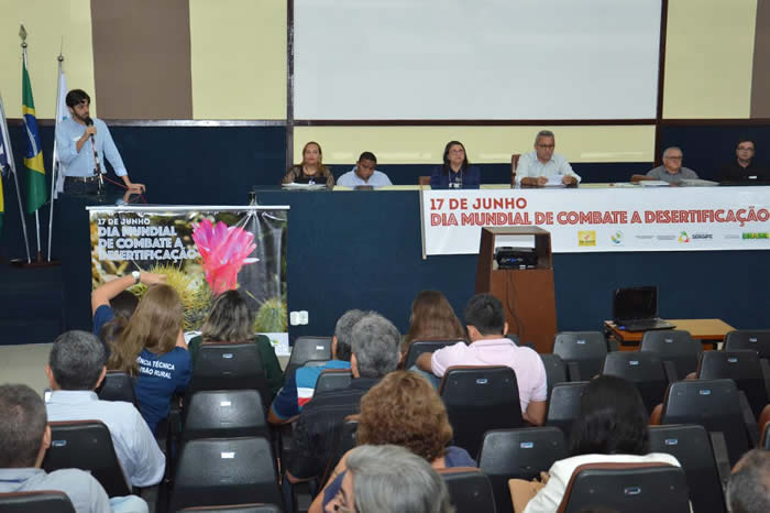 Secretaria da Agricultura integra ato de combate à desertificação