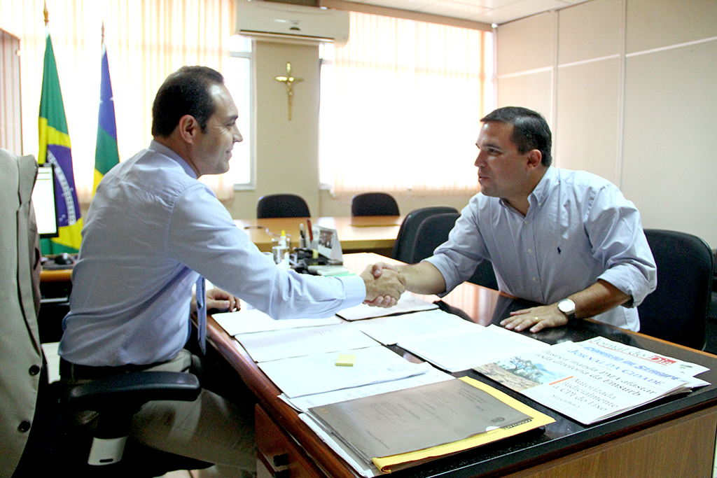 Presidente da Cohidro faz visita de cortesia ao novo Secretário de Planejamento