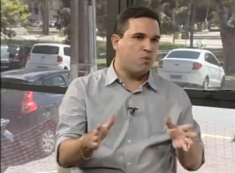 Presidente Felizola no Sala Parlamentar da TV Alese