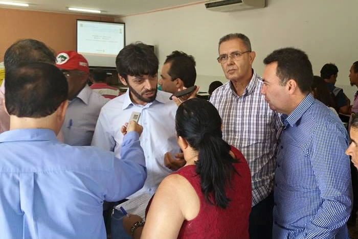 Projeto de irrigação Manoel Dionísio é apresentado para prefeitos e movimentos sociais