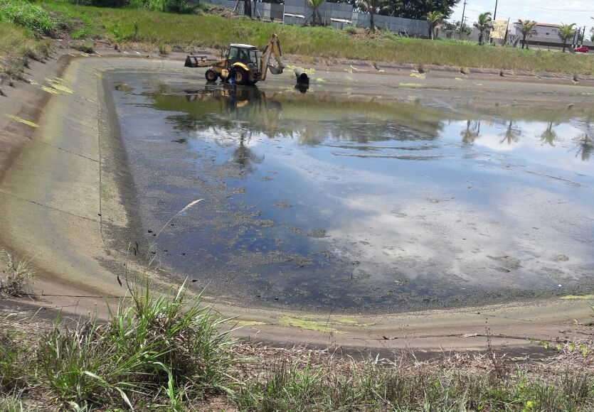Perímetro Piauí passa por limpeza de estrutura para irrigação