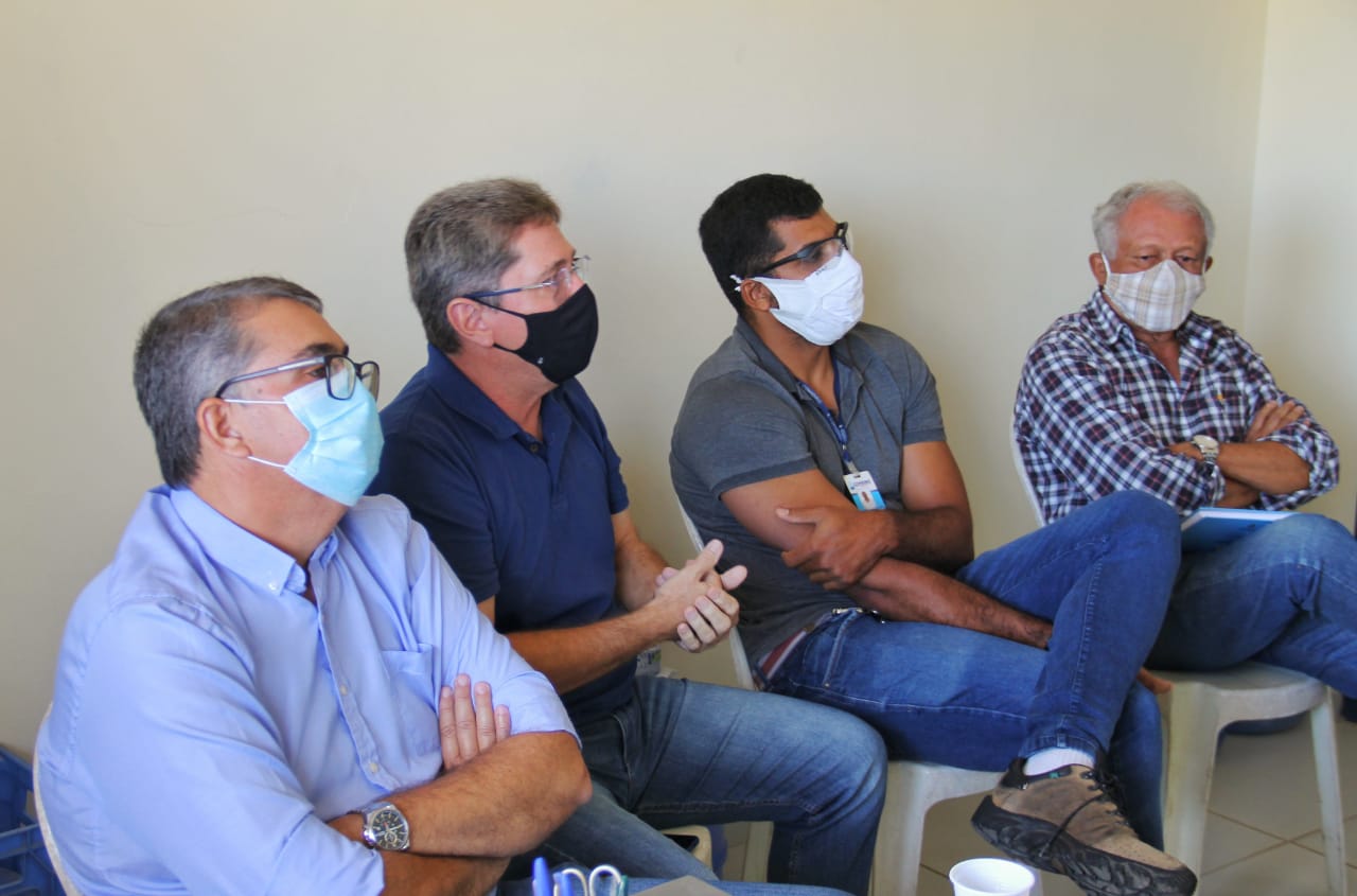 Corpo técnico e diretores se reúnem para estudos de melhorias no perímetro da Ribeira