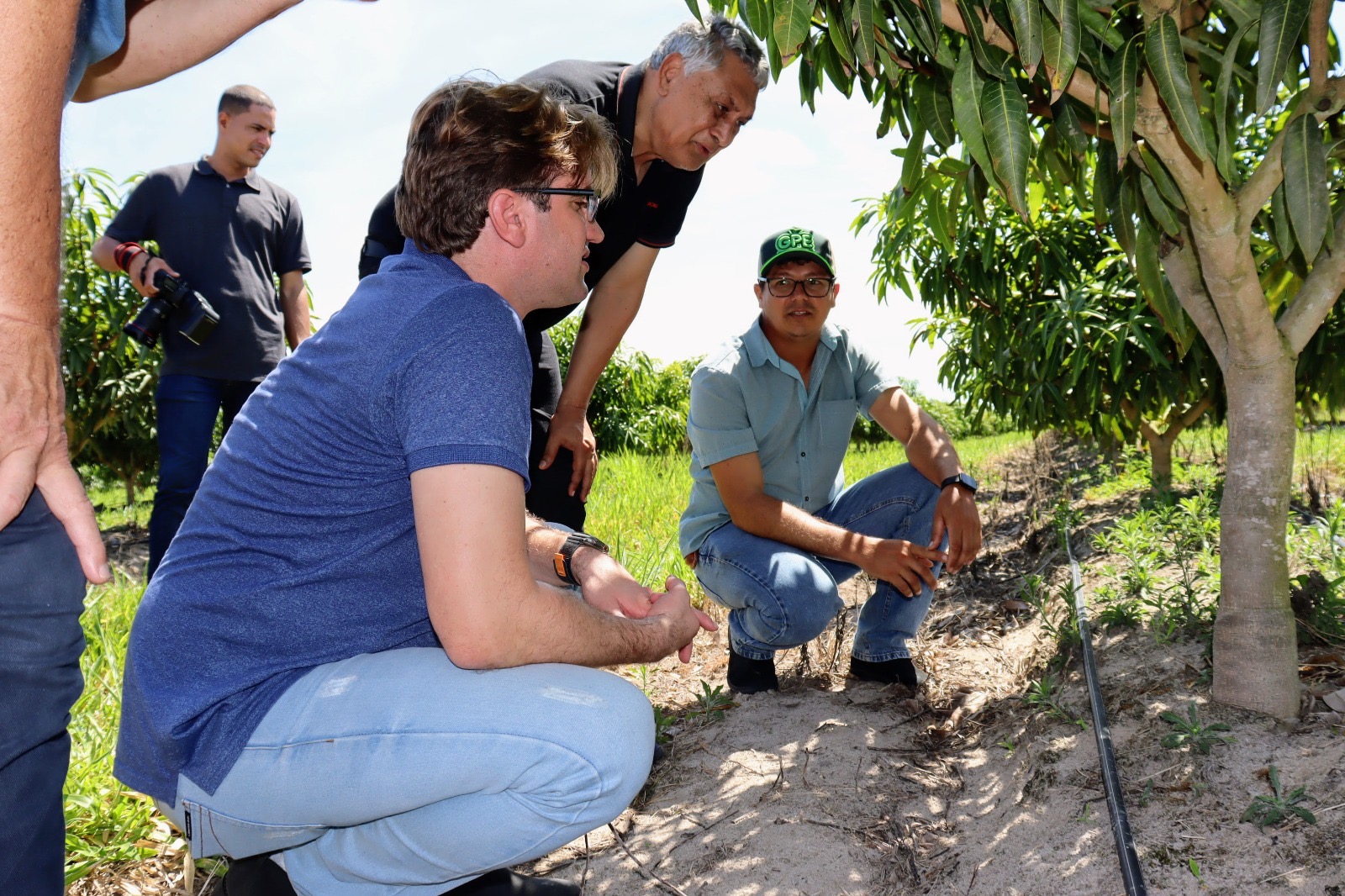 Deputados da Unale conhecendo a experiência da fruticultura irrigada do Platô de Neópolis