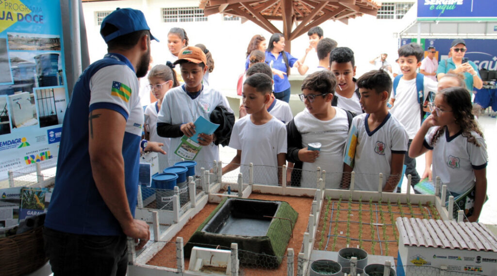 Comunidades atendidas pelo 'Sergipe é aqui' conhecem mais o Água Doce com exposição de maquete / Foto: Fernando Augusto/Ascom Coderse
