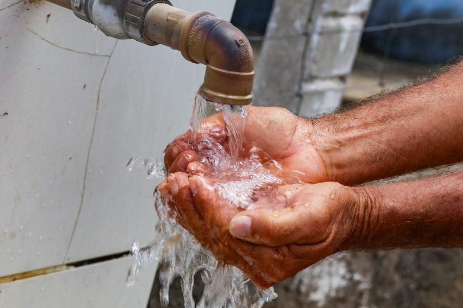 Governo do Estado investe R$ 12 mil na manutenção de dois sistemas do ‘Água Doce’ no alto sertão