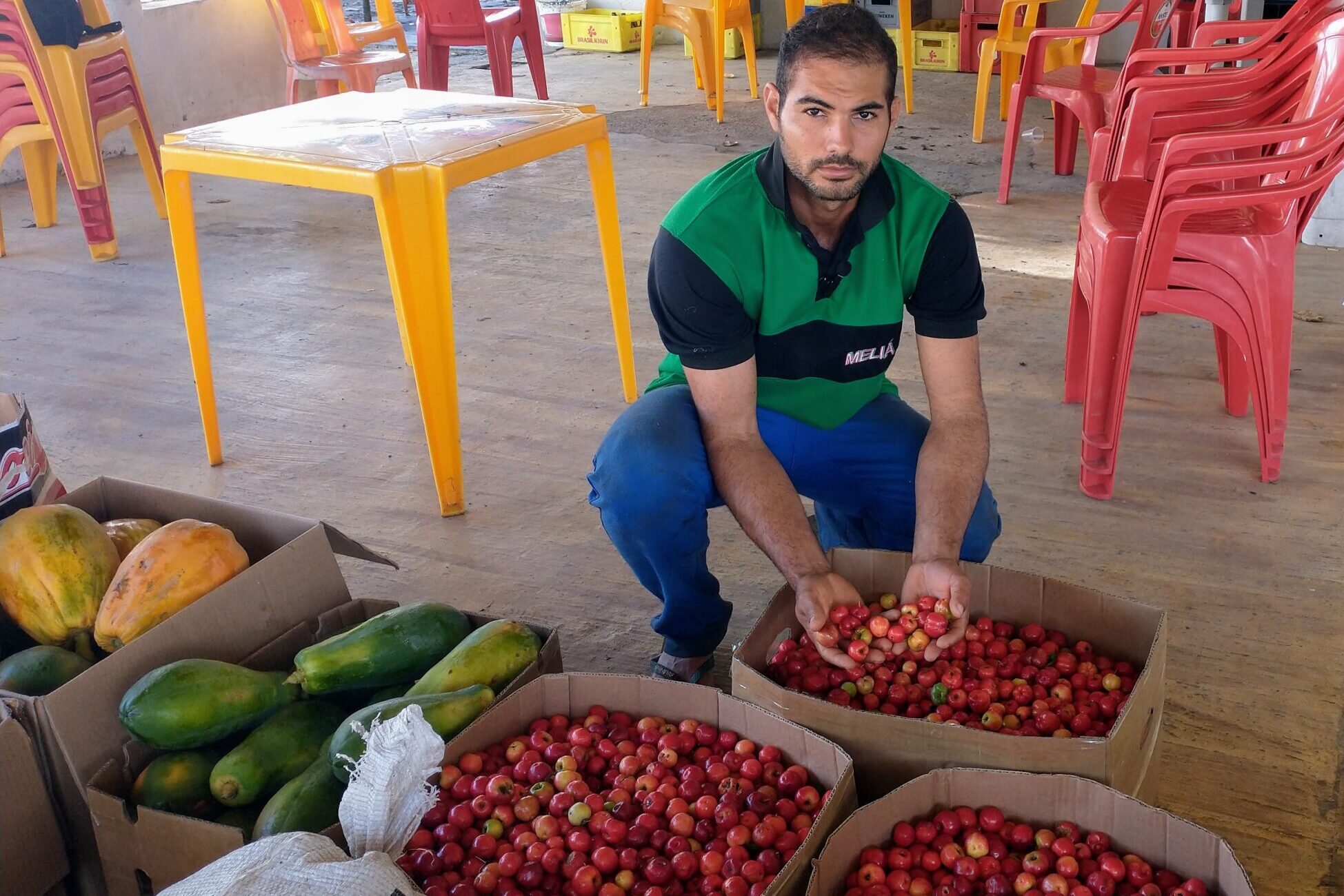 Entrega simultânea de alimentos da irrigação pública em Lagarto tem incentivo do Governo do Estado
