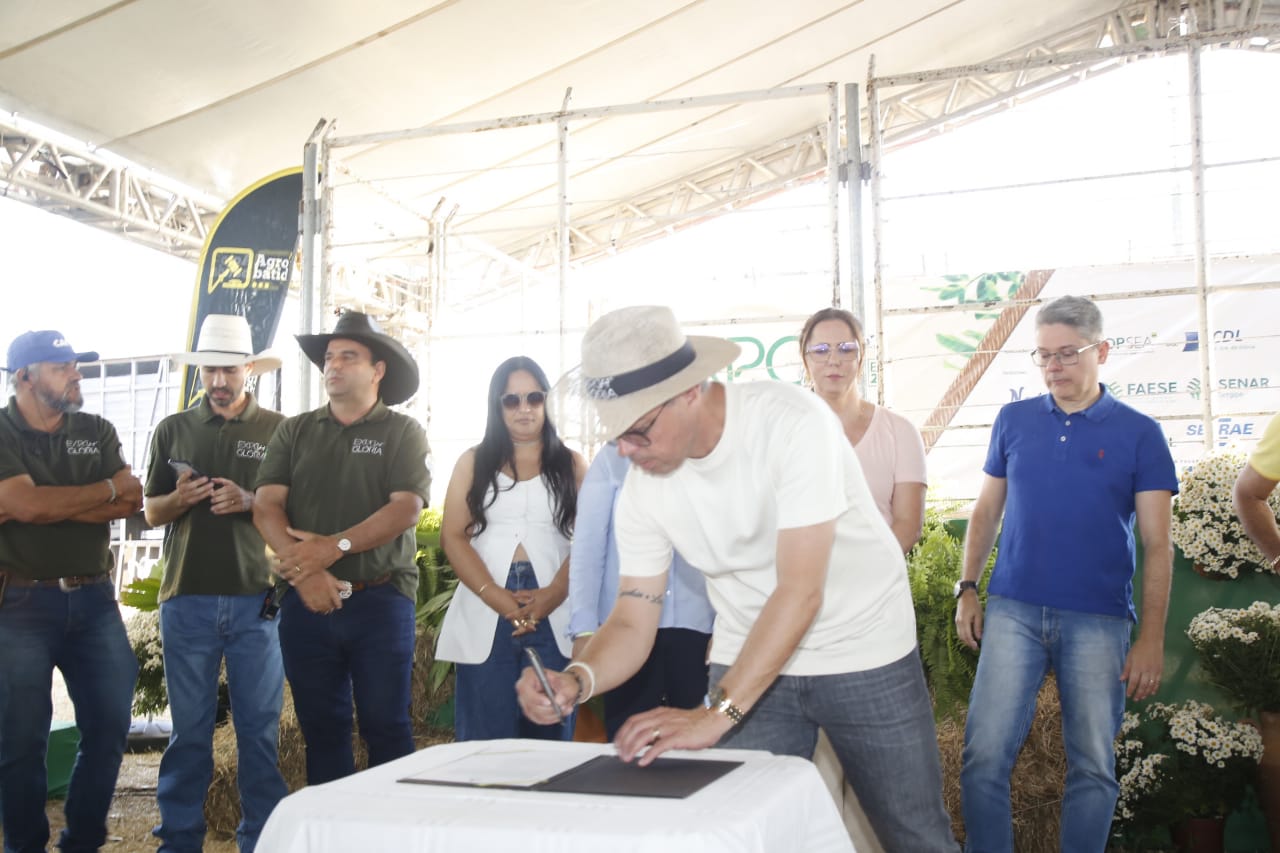 Governo do Estado dá mais um passo para a construção da Adutora do Leite