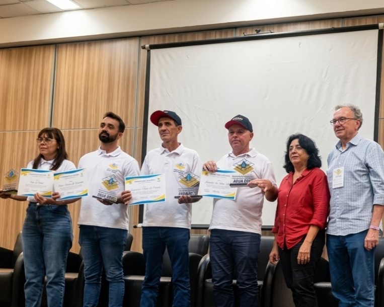 Sergipana é premiada por atuação em dessalinizador durante encontro nacional no Rio Grande do Norte