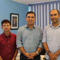 Vice-prefeito Josivaldo Tavares, presidente Felizola e prefeito Marcelo Souza - Foto: Ascom/Cohidro