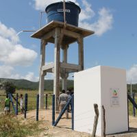 Sistema de abasteciento fornece água para 69 famílias e é mantido por poço perfurado pela Cohidro, com 12.100 litros-hora - Foto Fernando Augusto-Ascom Cohidro