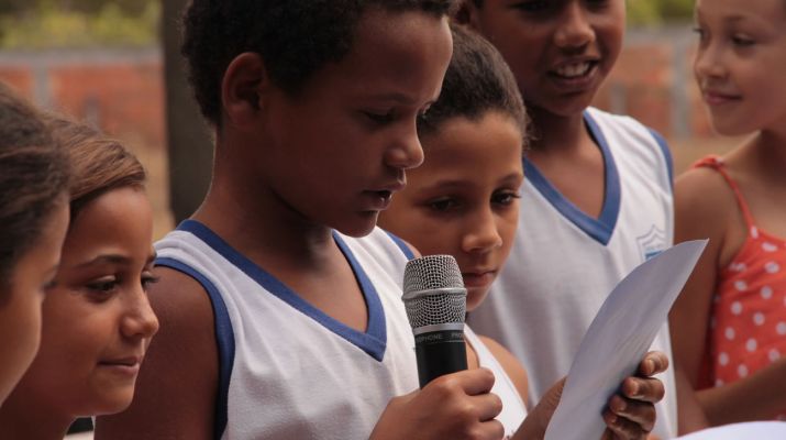 Apresentação das crianças da Escola Municipal Monsenhor Jason Barbosa Coelho