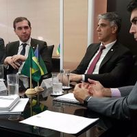 Presidente Felizola, deputados Joni Marcos e Fabio Reis, em audiência com o ministro Helder Barbalho - Foto: Ascom/Fábio Reis
