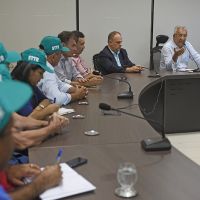 A ideia do governador é elaborar um documento para ser levado ao Governo Federal, buscando sensibilizá-lo para ações emergenciais efetivas, em vistas da previsão de grandes perdas agrícolas para este ano