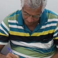 Paulo Souza assina contrato pela Associação dos Moradores de Amigos do Povoado São José