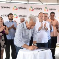 Governador assinou ordem de serviço da Ceasa / Foto: Marcelle Cristinne/ASN