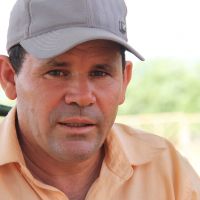 Produzir alimentos orgânicos se tornou prioridade na vida de Sidrack