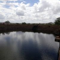 Limpeza realizada nesta quarta-feira na EB-04 - foto Andrea Santtos