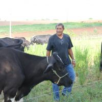 Produtor Geraldo Mariano quer melhorar o rebanho a partir de financiamento - foto Fernando Augusto (Ascom Cohidro)