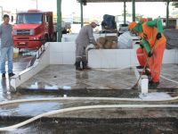Varrição, capinagem e limpeza da área da Ceasa e feira semanal - foto Fernando Augusto (Ascom Cohidro)