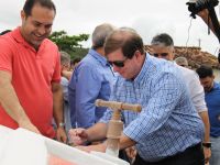 Secretário Rosman Pereira e presidente da Cohidro Carlos Melo - Foto: Fernando Augusto (Ascom/ Cohidro)