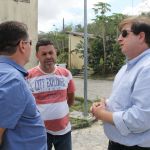 Diretor João Fonseca, gerente Augusto Cesar e o presidente Carlos Melo em visita à EB-01 da Ribeira (foto Fernando Augusto - Ascom/Cohidro